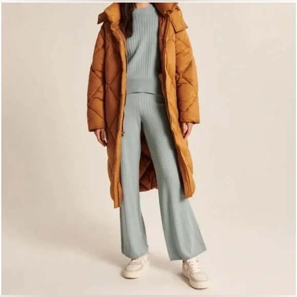 ABERCROMBIE & FITCH 90s Straight Ribbed Knit Sweater Pants Soft A&F Size M NWOT - Picture 4 of 14